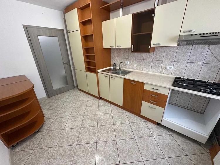 Apartament cu 3 camere decomandat, mobilat în Mănăștur