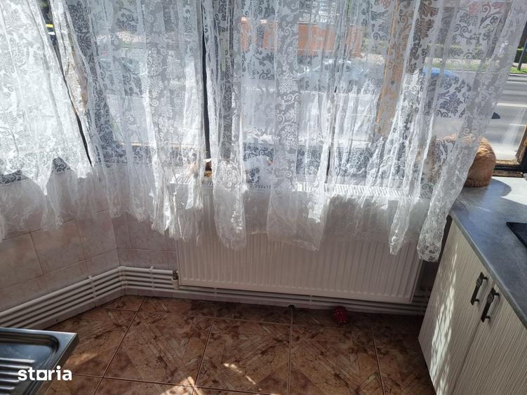 Apartament cu 2 camere decomandat în Far