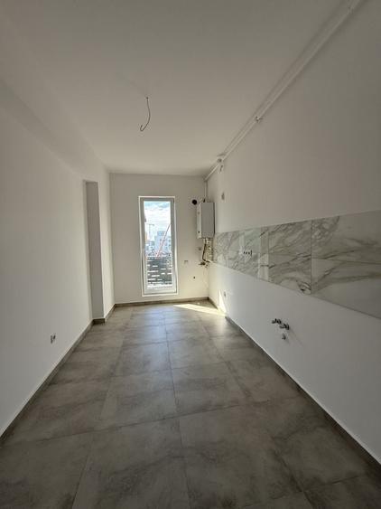Apartament cu 3 camere decomandat în Theodor Pallady