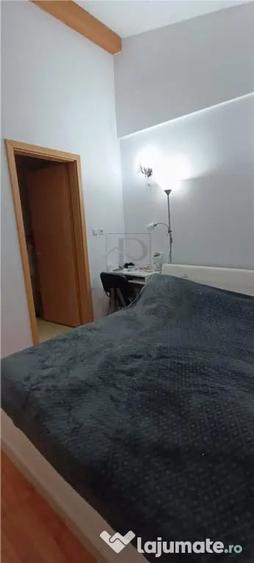 Apartament cu 4 camere decomandat în Aradului