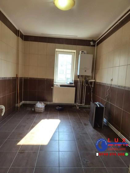 Apartament cu 3 camere nedecomandat în Faleză