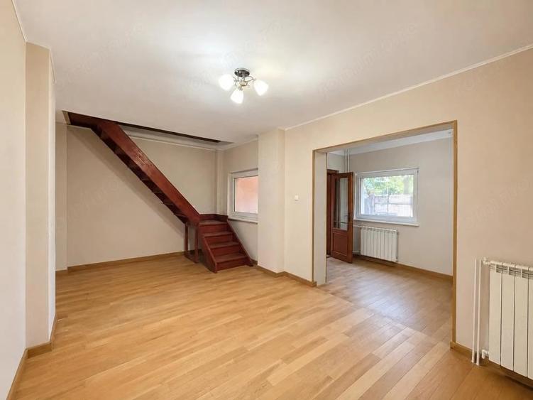 Casă cu Teren 130 Mp în Basarab