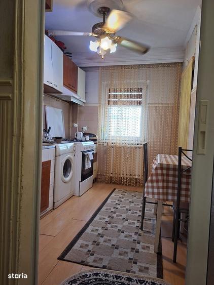 Apartament cu 2 camere semidecomandat în Prundu