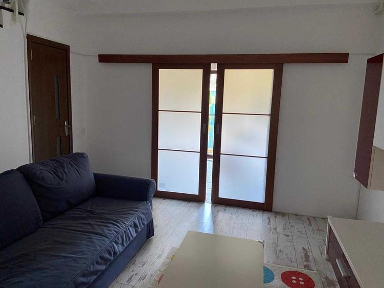 Casă cu 4 camere cu Teren 15 Mp în Central