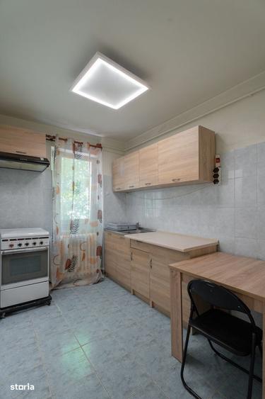 Apartament cu 2 camere nedecomandat în Podu Roș