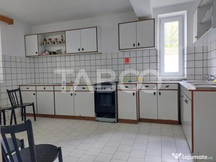 Spațiu comercial, de 673 mp, în Central