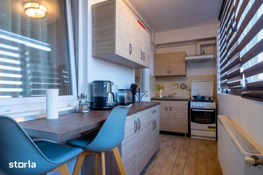 Apartament cu 2 camere decomandat în Roșu