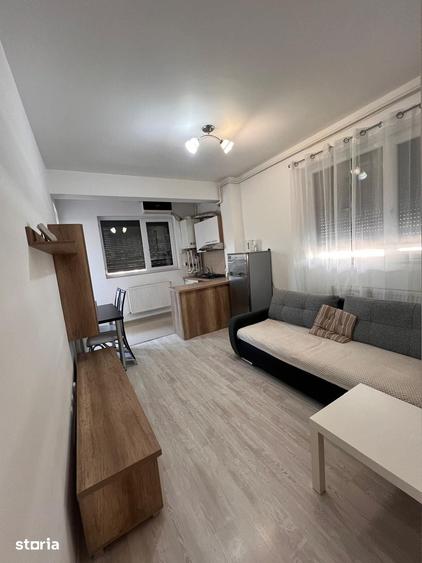 Apartament cu 2 camere semidecomandat în Militari