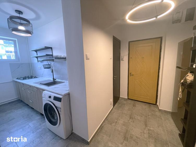Garsonieră decomandată în Tineretului