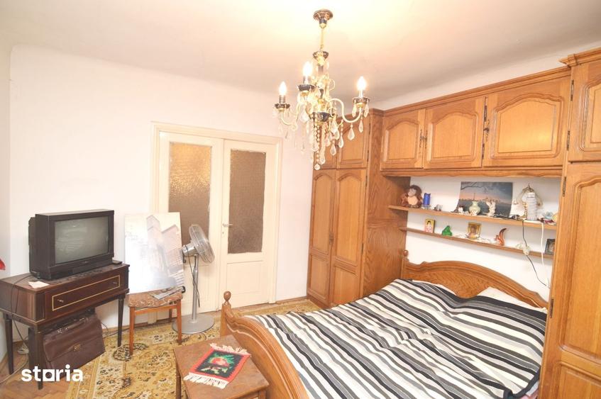 Casă cu 5 camere cu Teren 193 Mp în Ferentari
