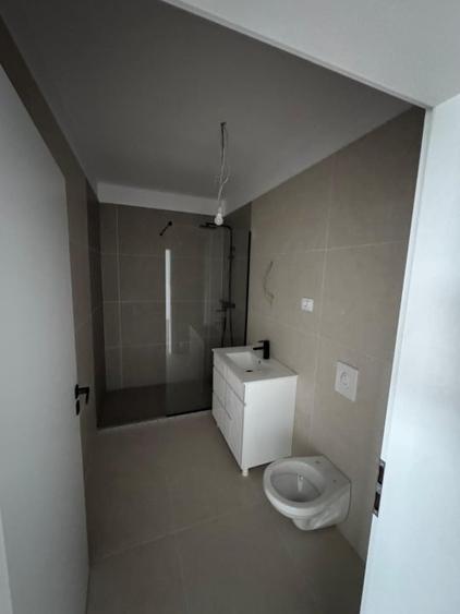 Apartament cu 2 camere semidecomandat în Cornitoiu