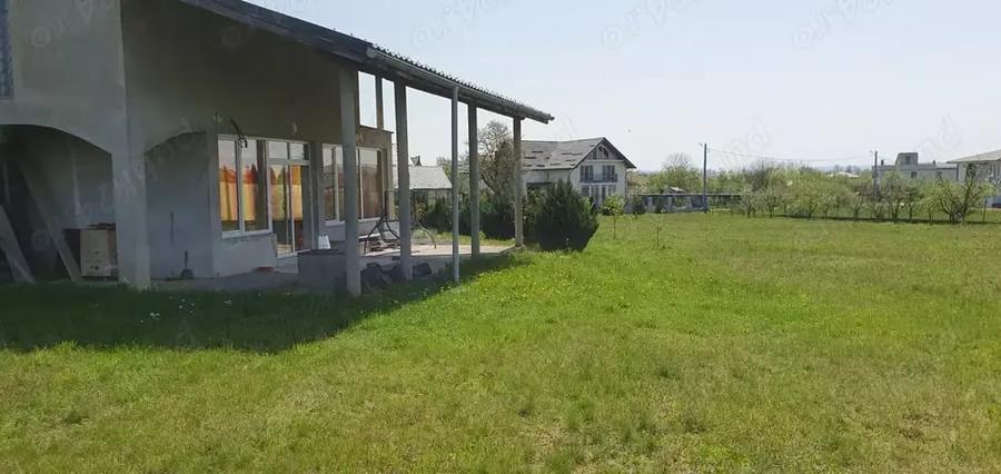 Casă cu 4 camere cu Teren 5800 Mp în Tăuții-Măgherăuș