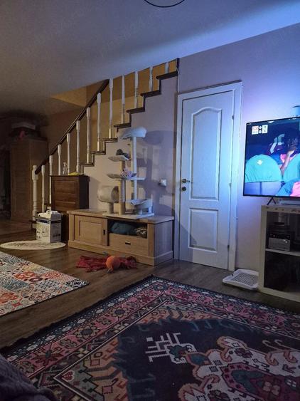 Casă cu 4 camere cu Teren 250 Mp în Tunari