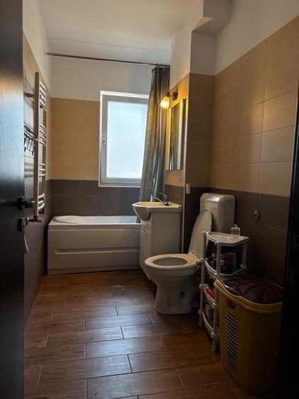 Inchiriez apartament 2 camere - 3