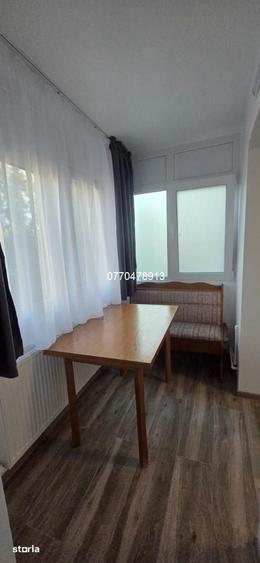 Apartament cu 3 camere decomandat în Militari