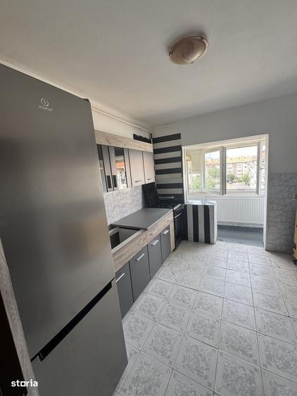 Apartament cu 2 camere decomandat în Carpați 2