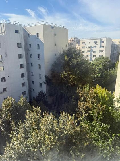 Garsonieră decomandată, mobilată în Decebal