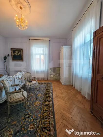 Apartament cu 3 camere semidecomandat în Elisabetin