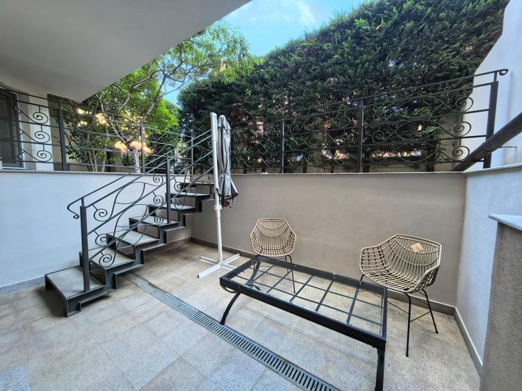Apartament cu 2 camere decomandat în Kiseleff
