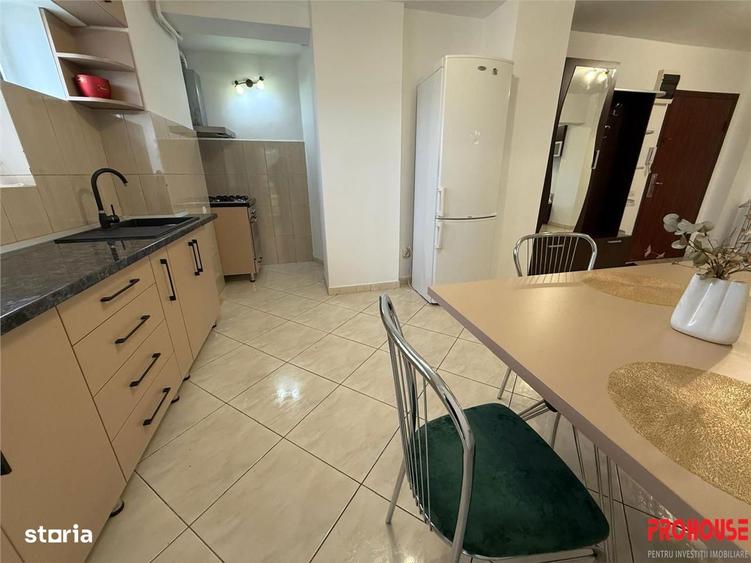 Apartament cu 3 camere, mobilat în Bistrița Lac