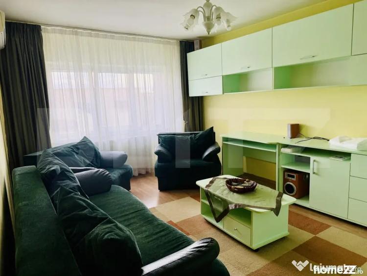 Apartament cu 2 camere decomandat în Triaj