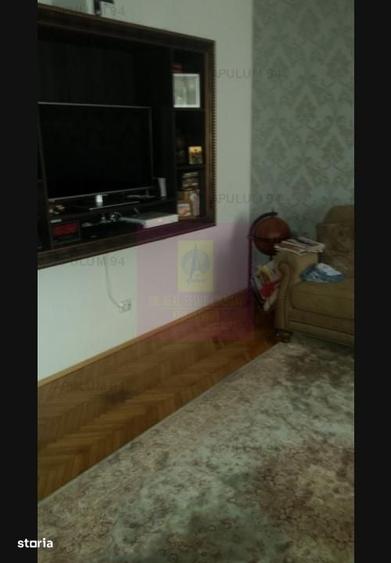 Casă cu 4 camere în Drumul Sării