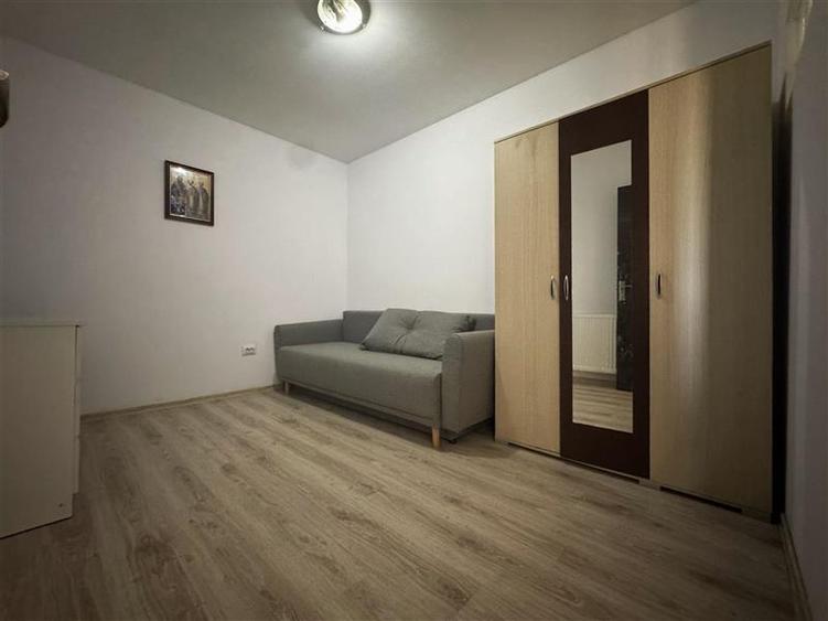 Apartament cu 2 camere decomandat, mobilat în Aeroport