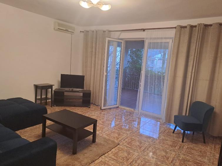 Apartament cu 2 camere decomandat, mobilat în Băneasa