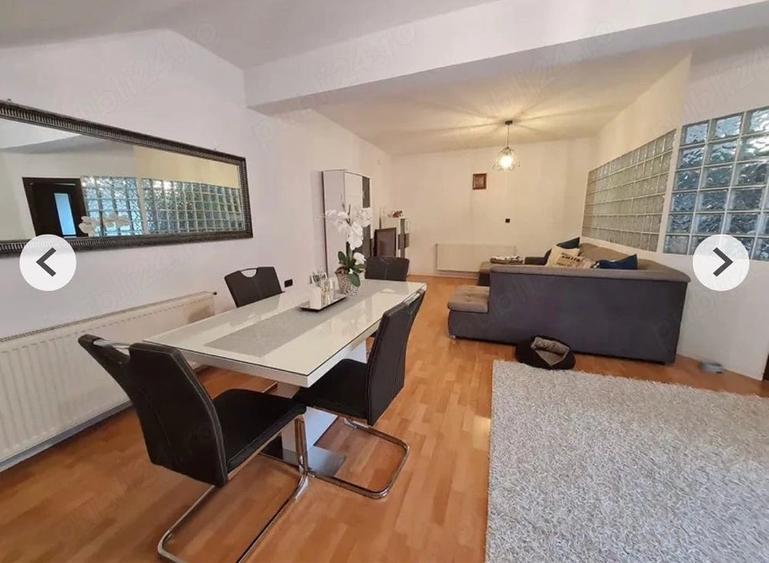 Casă cu Teren 300 Mp în Central