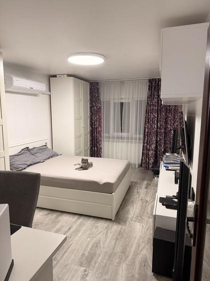 Apartament cu 2 camere decomandat în Est