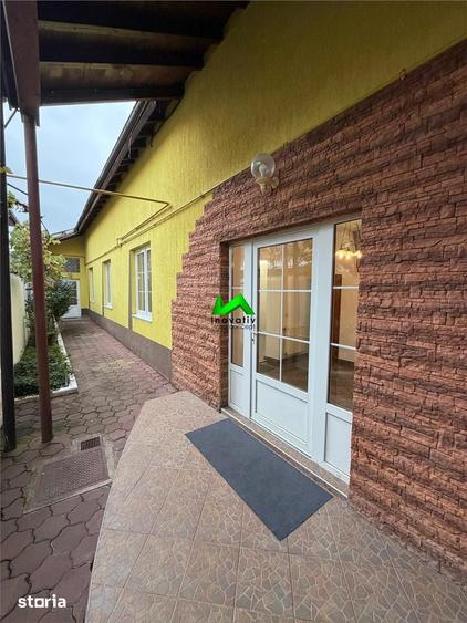 Casă cu 5 camere cu Teren 300 Mp în Calea Dumbrăvii