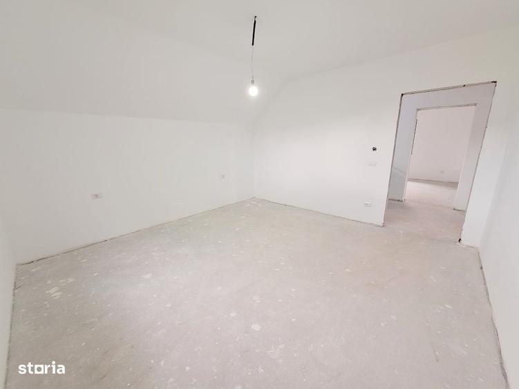Casă cu 4 camere cu Teren 413 Mp în Hemeiuș