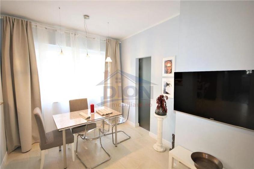 Apartament cu 3 camere decomandat, mobilat în Arcul de Triumf