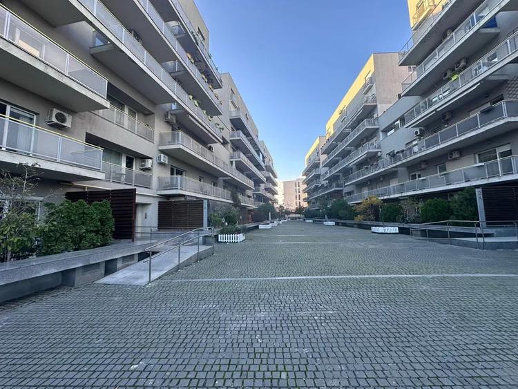 Apartament cu 2 camere decomandat, mobilat în Parcul Carol
