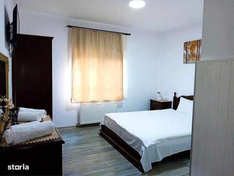 Casă cu 4 camere cu Teren 1000 Mp în Central