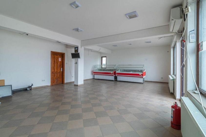 Spațiu comercial, de 100 mp, în Vidra