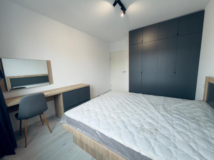 Apartament cu 2 camere de inchiriat in zona Tractorul la et 6/10,loc de parcare - 4