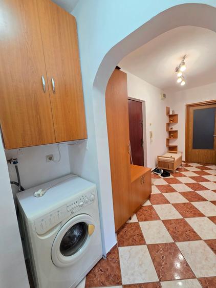 Apartament cu 2 camere decomandat în Brâncoveanu