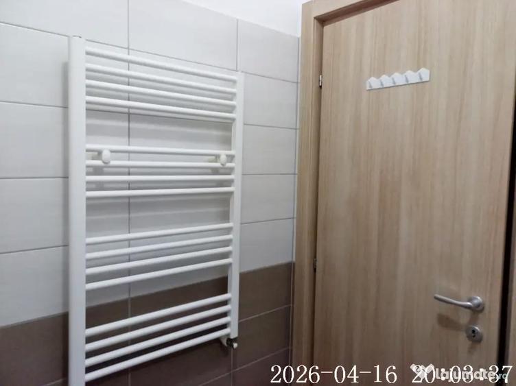 Apartament cu 2 camere decomandat în 1 Decembrie