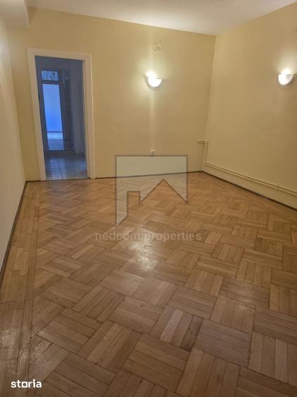 Casă cu 6 camere cu Teren 449 Mp în Cișmigiu
