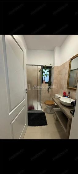 Casă cu 1 camere cu Teren 180 Mp în Central