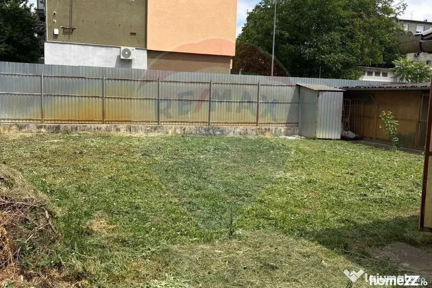 Spațiu comercial, de 75 mp, în Central