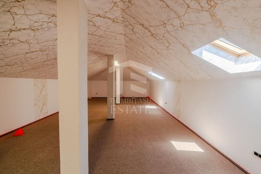 Casă individuală cu 6 camere cu Piscina în Chișoda