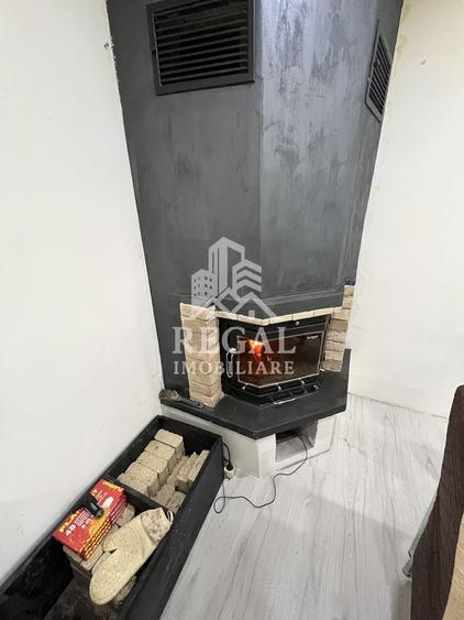 Casă individuală cu 7 camere cu Canalizare în Teliucu Inferior