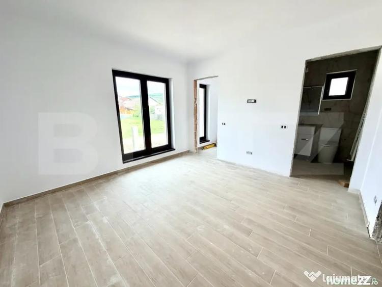 Casă cu 4 camere cu Teren 500 Mp în Ighiu