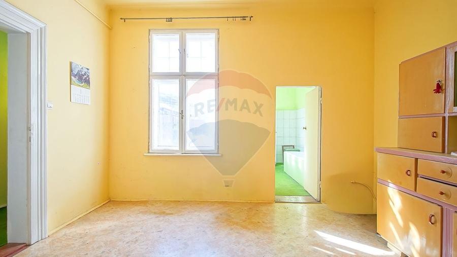 Casă cu 2 camere cu Teren 204 Mp în Blumăna