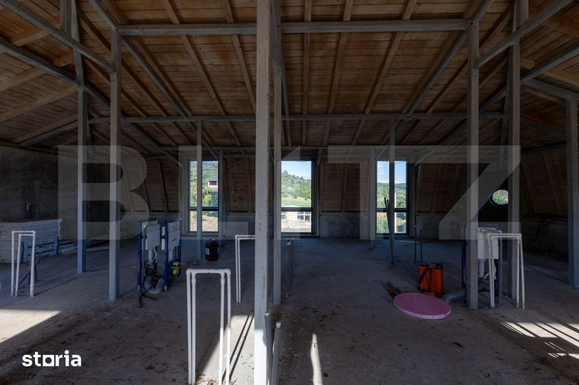 Spațiu comercial, de 1,224.33 mp, în Bucovăț