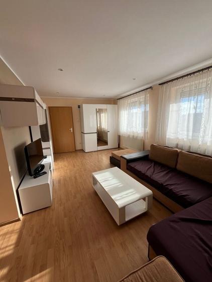 Apartament cu 2 camere decomandat în Micești