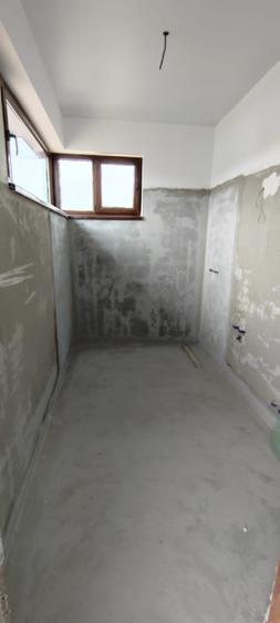Duplex cu 4 camere cu Teren 300 Mp în Domnești