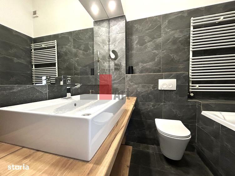Apartament cu 3 camere, mobilat în Sud